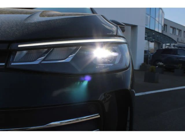 Volkswagen Passat 1.5 eTSI Business Variant