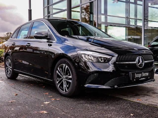 Mercedes-Benz B 200 Progressive Sedan