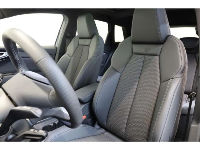 Audi Q4 e-tron S-Line