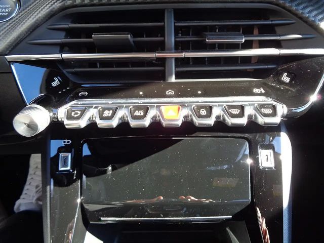 Peugeot 2008 Allure Pack EAT8 PureTech