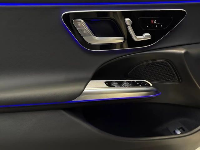 Mercedes-Benz E 200 AVANTGARDE Estate