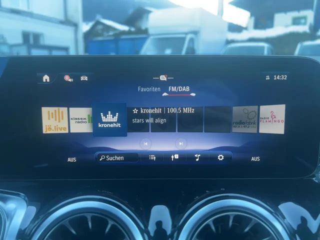 Mercedes-Benz EQB 300 4MATIC AMG Line