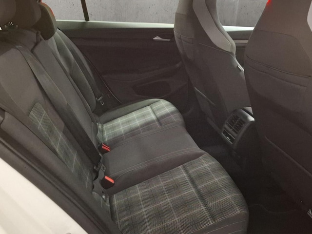 Volkswagen Golf 2.0 TDI DSG GTD