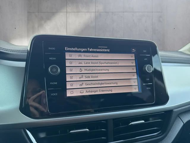 Volkswagen T-Roc Friends TSI