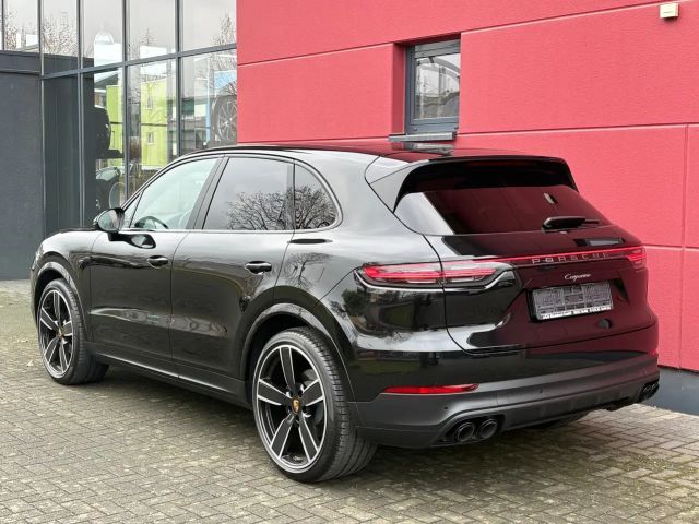 Porsche Cayenne Platinum Edition