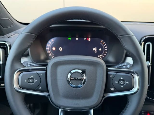 Volvo XC40 Dark Plus