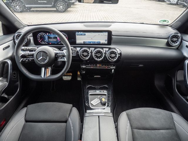 Mercedes-Benz CLA 180 Shooting Brake