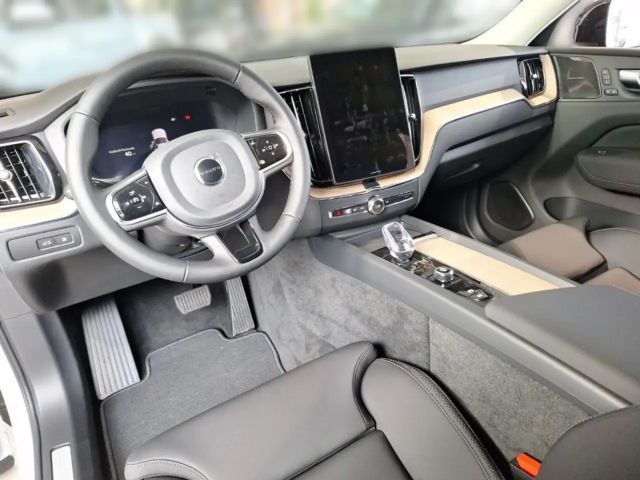 Volvo XC60 Dark Plus T6