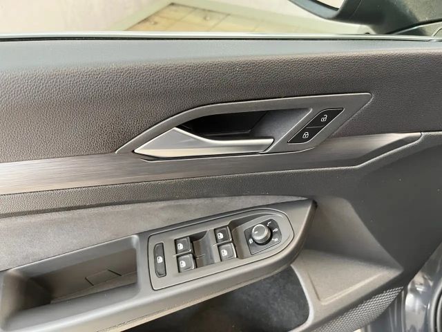 Volkswagen Golf 1.5 eTSI DSG Golf VIII Style