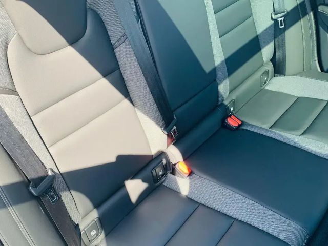 Volvo V60 Business Sport Dark Ultra