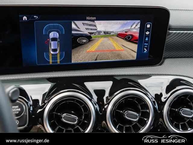 Mercedes-Benz CLA 180 Coupé Progressive