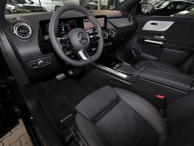 Mercedes-Benz GLA 200 AMG Line