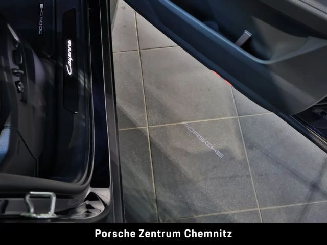 Porsche Cayenne Black Edition