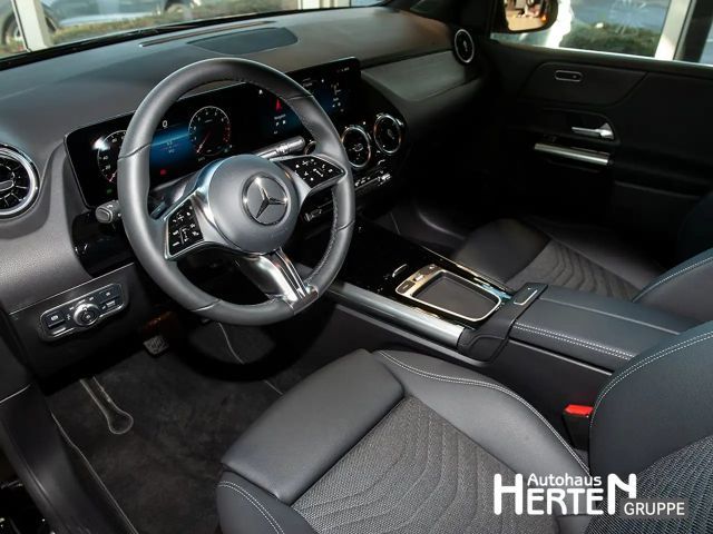 Mercedes-Benz B 200 Progressive Sedan