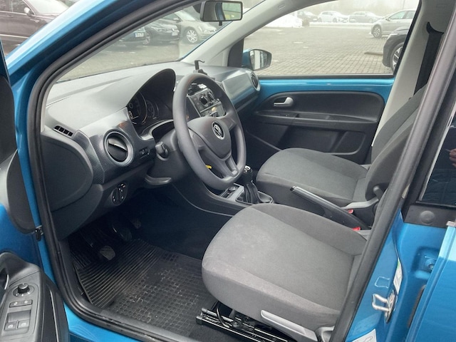 Volkswagen up! Move Move up!