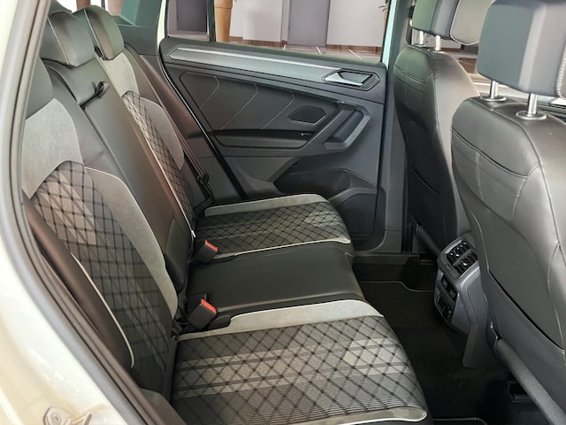 Volkswagen Tiguan Tiguan 1.4   R-L  P 110TSI D6F