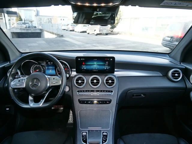 Mercedes-Benz GLC 300 4MATIC AMG Line