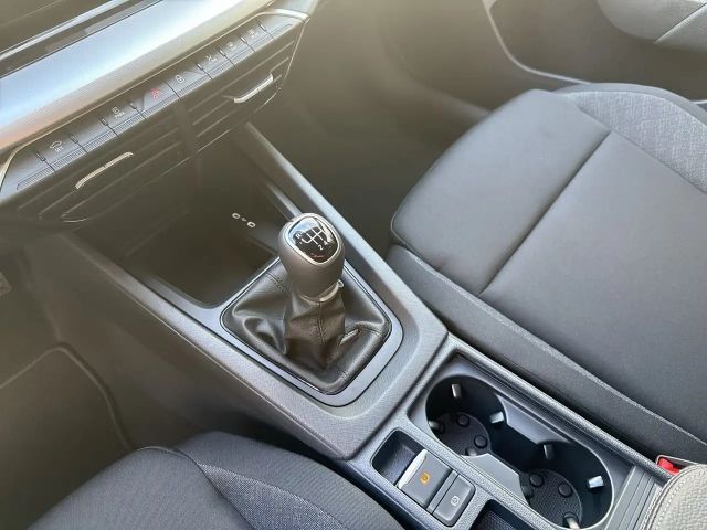 Skoda Octavia Essence TSI