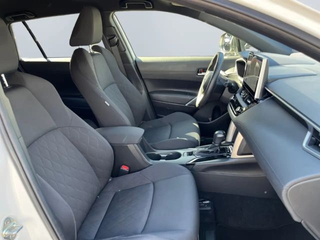 Toyota Corolla Cross Hybride Team D