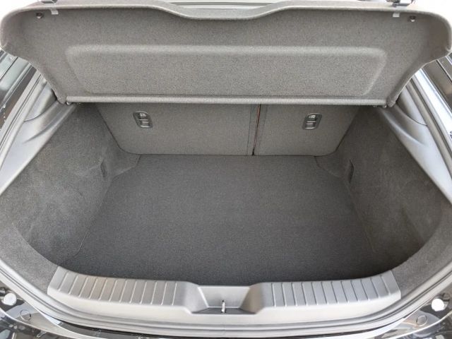 Mazda 3 2.5 G140 NAGISA