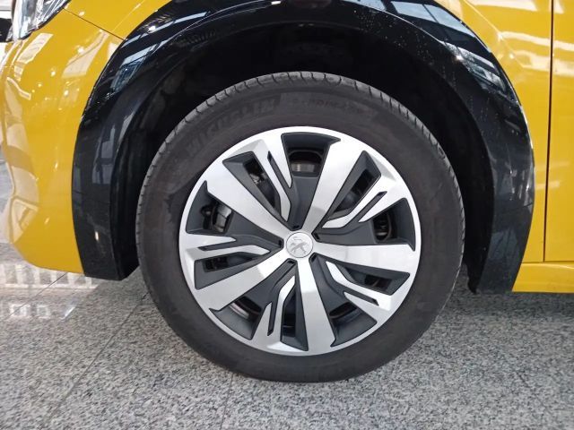 Peugeot E-208 Active Pack