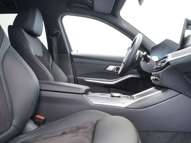 BMW 320 320e M-Sport Touring