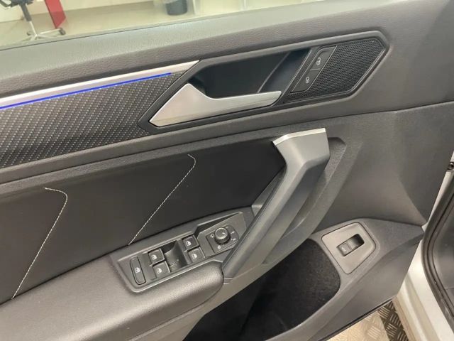 Volkswagen Tiguan 2.0 TDI R-Line Style
