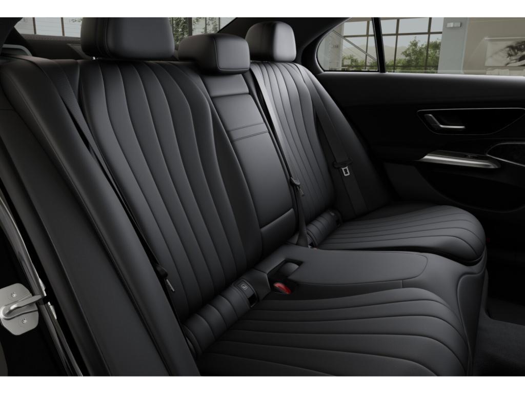 Mercedes-Benz E 200 EXCLUSIVE Sedan