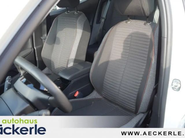 Peugeot E-2008 Active Pack