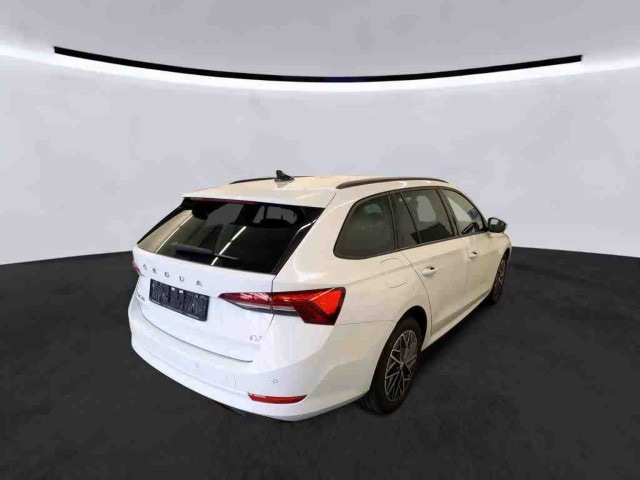 Skoda Octavia 1.4 TSI Ambition Combi iV