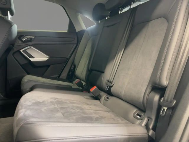 Audi Q3 35 TFSI S-Line
