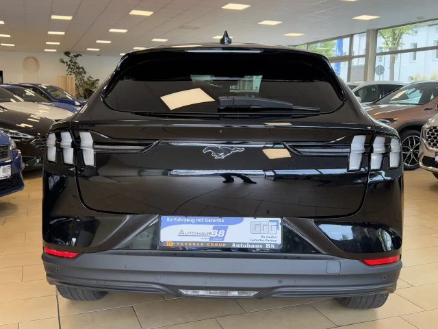 Ford Mustang Mach-E ST Line