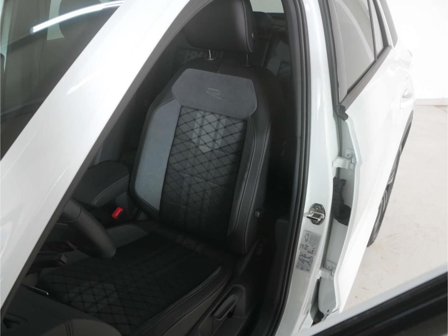 Volkswagen T-Roc 1.5 TSI DSG R-Line Style