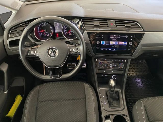 Volkswagen Touran 1.5 TSI BMT DSG