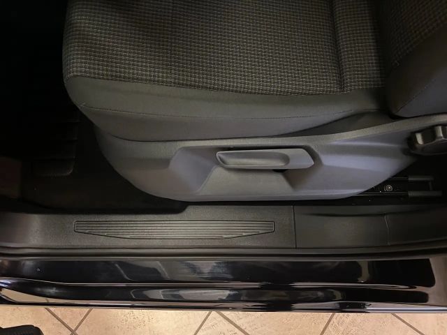 Volkswagen Caddy 1.5 TSI BMT Combi