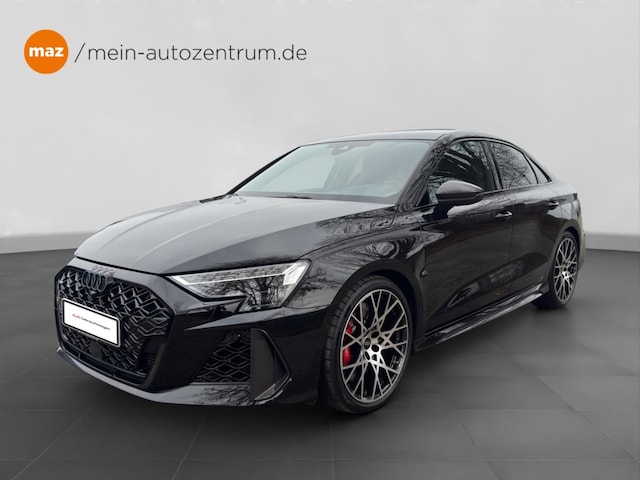Audi RS3 Quattro S-Tronic Sedan