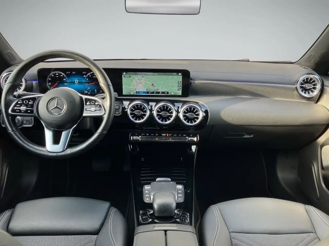 Mercedes-Benz CLA 200 Coupé