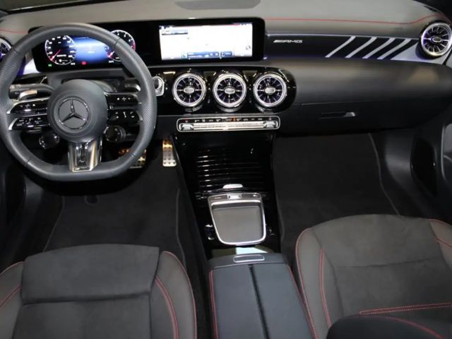 Mercedes-Benz CLA 35 AMG 4MATIC AMG Line Coupé