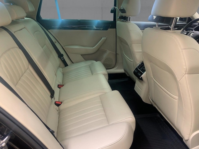 Skoda Superb 2.0 TDI Combi