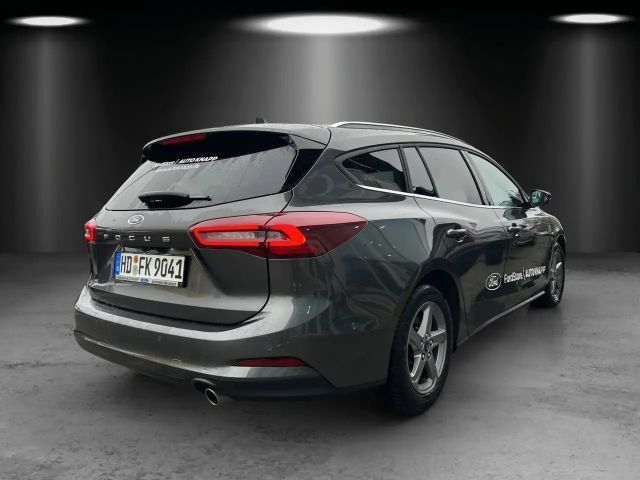 Ford Focus Titanium Wagon