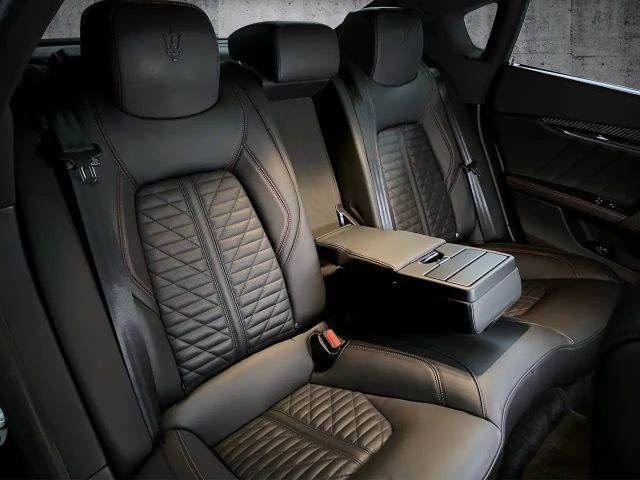 Maserati Quattroporte Trofeo