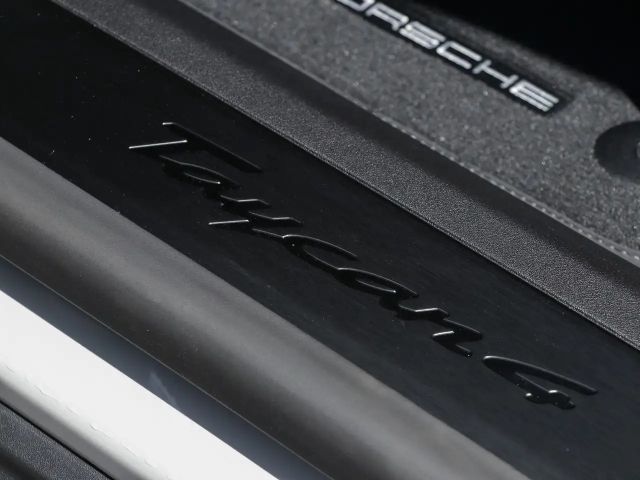 Porsche Taycan 4 Cross Turismo