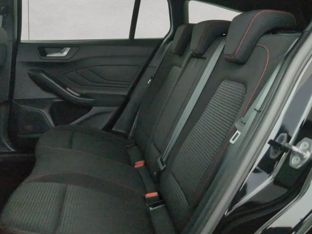 Ford Focus ST Line Wagon