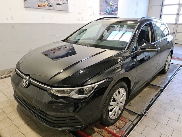 Volkswagen Golf 1.5 eTSI DSG Life Variant