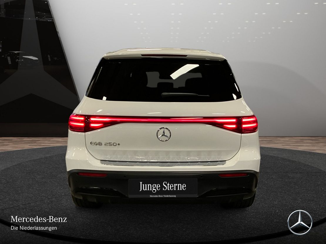 Mercedes-Benz EQB 250