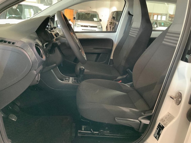 Volkswagen up! 1.0 KLIMA+PDC+RFK+GJR+WIPA+TEMPOM.