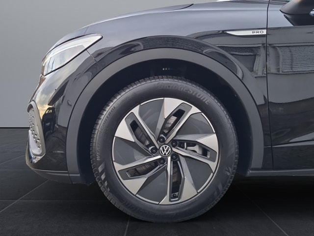 Volkswagen ID.5 +AHK+NAVI+PDC+ACC+SHZ+LED+APPCONN+19"LMRÄDER