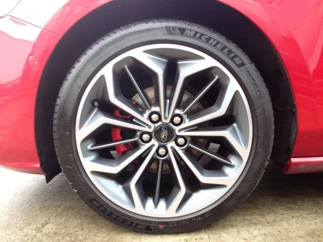 Ford Focus EcoBoost ST Line Vignale Wagon