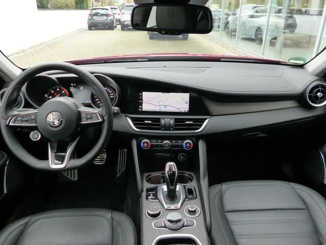 Alfa Romeo Giulia AT8 JTDm Lusso TI
