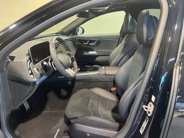 Mercedes-Benz E 220 AMG Line E 220 d Sedan